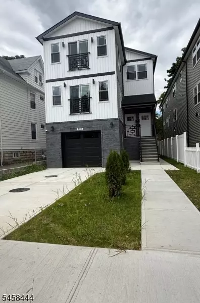 223 S Burnett St, East Orange, NJ 07018