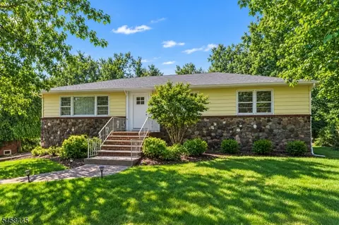 20 Manger Rd, West Orange, NJ 07052
