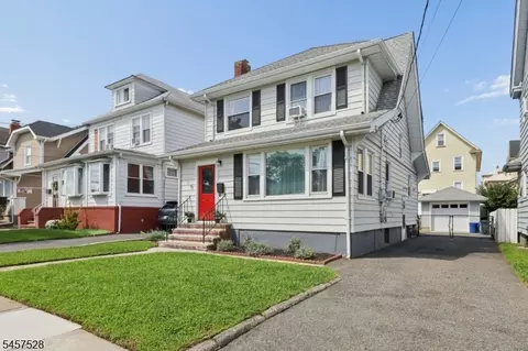 32 Barrington Ave, Clifton, NJ 07011
