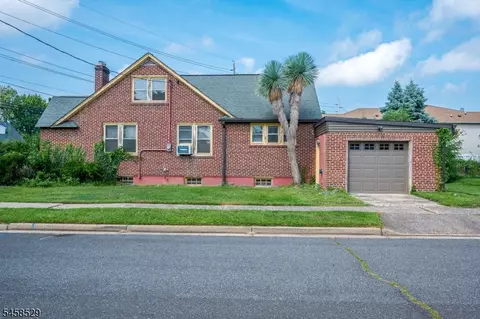 Exterior - 462 Union Ave, Middlesex, NJ 08846 photo 3 of 4