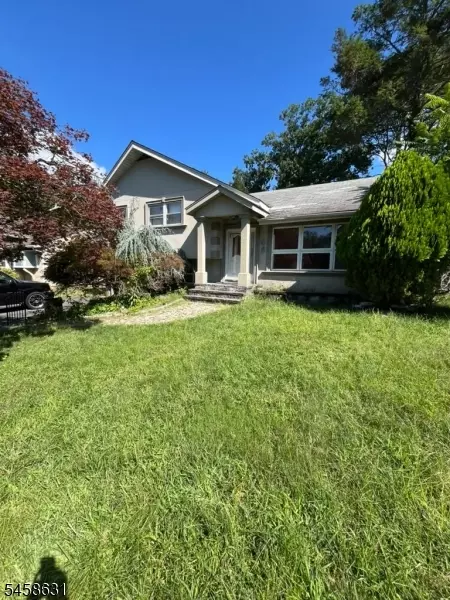 68 Westland Rd, Cedar Grove, NJ 07009