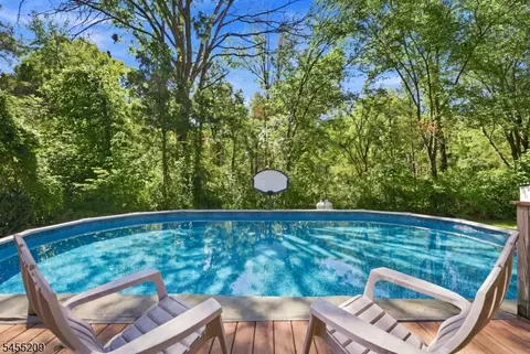 Exterior - 20 Preston Ter, Bedminster, NJ 07921 photo 12 of 12