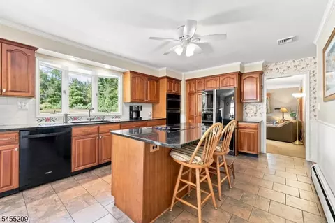 Kitchen - 20 Preston Ter, Bedminster, NJ 07921 photo 1 of 3
