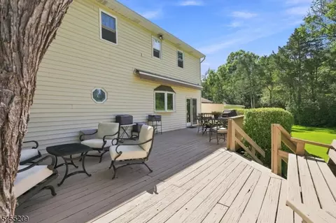 Exterior - 20 Preston Ter, Bedminster, NJ 07921 photo 8 of 12