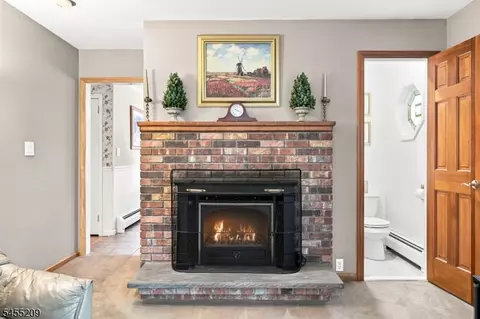 Entry Way - 20 Preston Ter, Bedminster, NJ 07921 photo 2 of 3