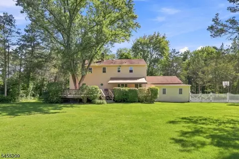 Exterior - 20 Preston Ter, Bedminster, NJ 07921 photo 9 of 12