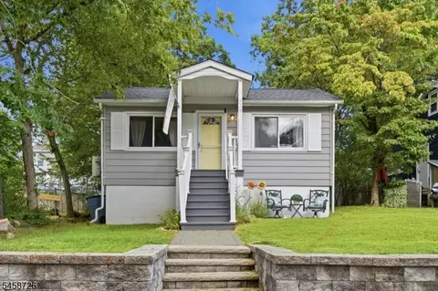 219 Knox Way, Hopatcong, NJ 07843