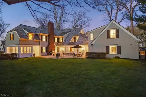 Exterior - 55 Oxbow Ln, Summit, NJ 07901 photo 4 of 5