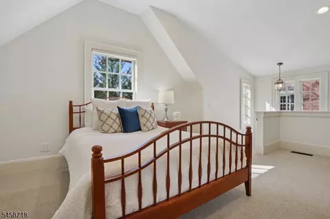 Bedroom - 55 Oxbow Ln, Summit, NJ 07901 photo 6 of 6