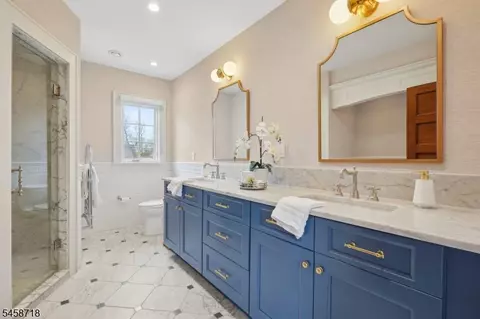 Bath - 55 Oxbow Ln, Summit, NJ 07901 photo 2 of 6