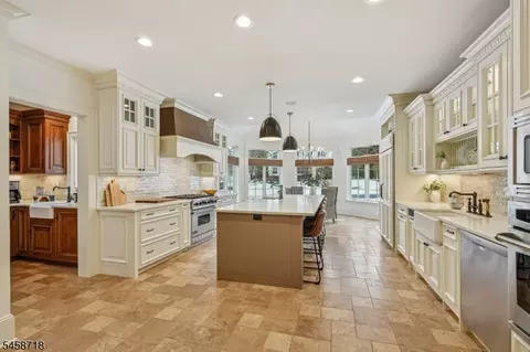 Kitchen - 55 Oxbow Ln, Summit, NJ 07901 photo 1 of 1