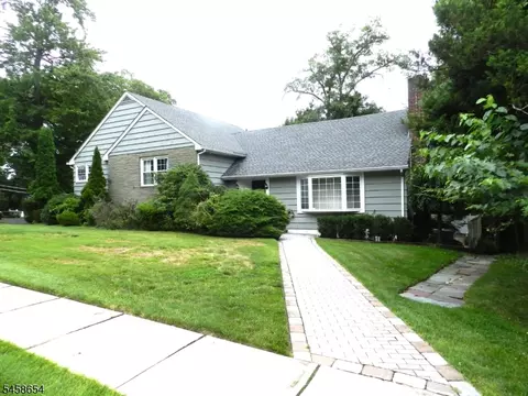 2 Koewing Pl, West Orange, NJ 07052