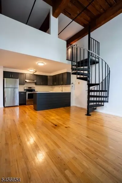 366-382 Trenton Ave #2E, Paterson, NJ 07503