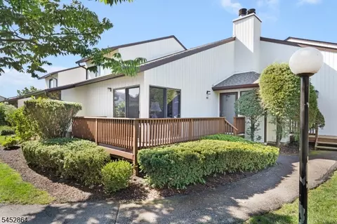 250 Ridgedale Ave #3, Florham Park, NJ 07932
