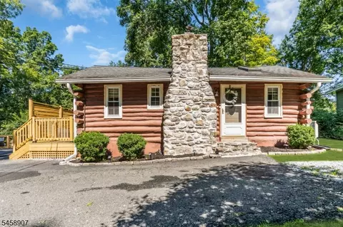 929 Cedar Dr, Newton, NJ 07860