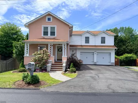 23 Ferro Monte Ave, Kenvil, NJ 07847
