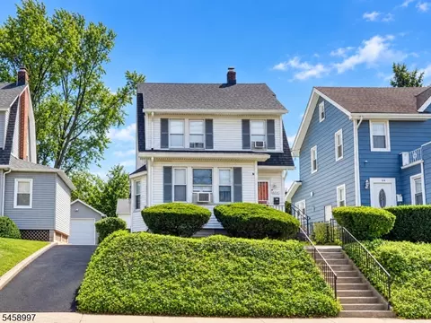 Exterior - 606 E 3rd Ave, Roselle, NJ 07203 photo 7 of 7
