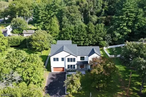 32 Felch Rd, Florham Park, NJ 07932