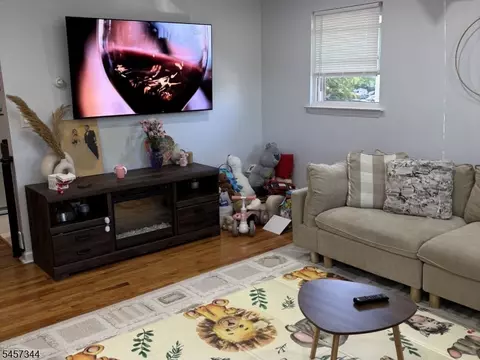 50 S Main St #1B, Lodi, NJ 07644
