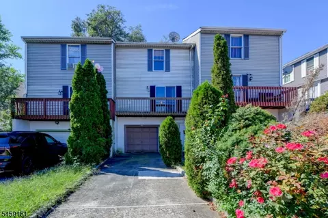 493 Fayette St, Perth Amboy, NJ 08861