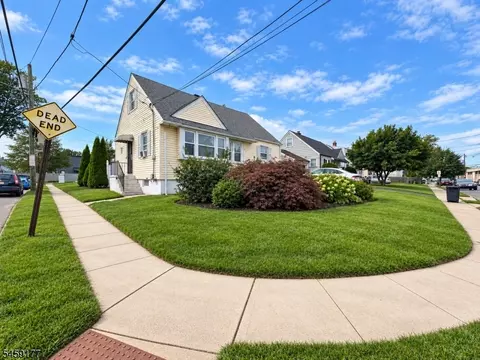 611 Green St, Elizabeth, NJ 07202