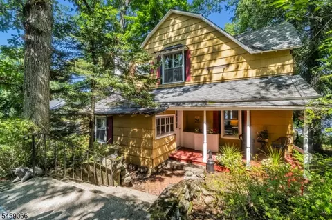 439 Lakeside Blvd, Hopatcong, NJ 07843