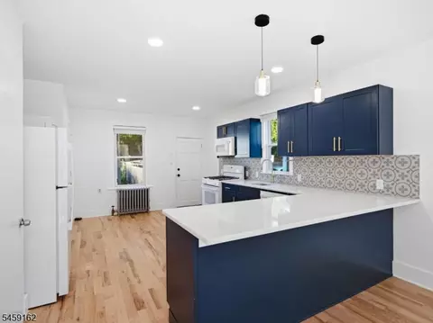 Kitchen - 57 Morris Ave, Summit, NJ 07901 photo 2 of 4