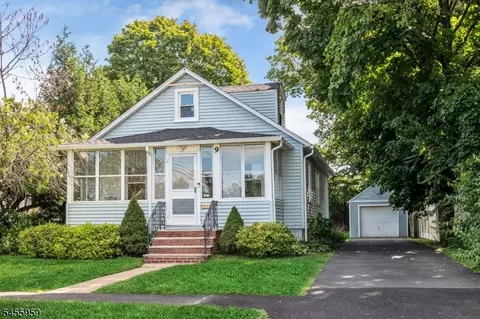 9 Delmar Ave, Morris Plains, NJ 07950