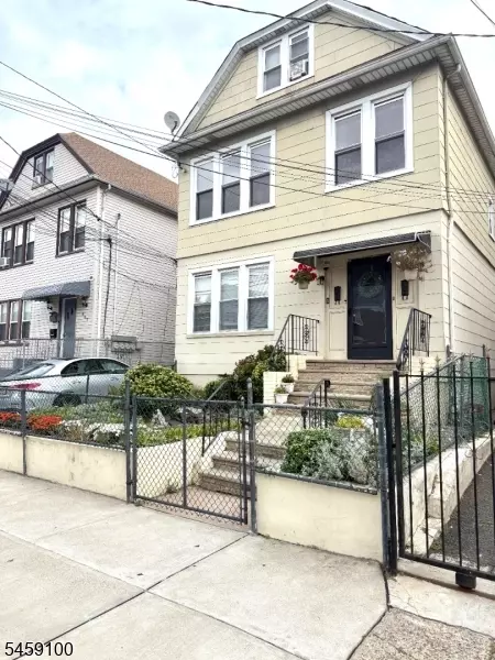 411 E 26th St, Paterson, NJ 07514