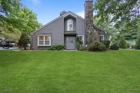 40 Roxbury Ct # A, Princeton, NJ 08540