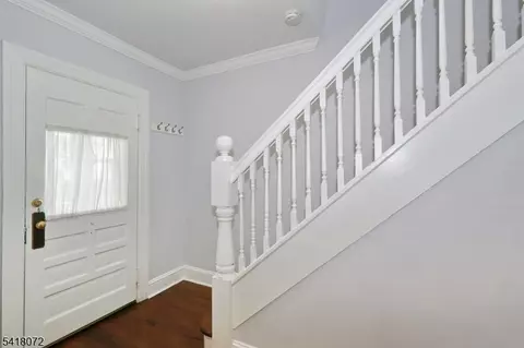 Entry Way - 28 Glenside Ave, Summit, NJ 07901 photo 3 of 5