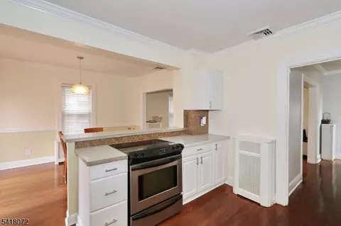 Entry Way - 28 Glenside Ave, Summit, NJ 07901 photo 5 of 5