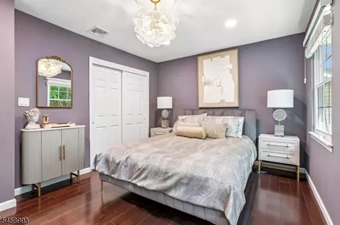 Bedroom - 12 Clearwater Dr, Wayne, NJ 07470 photo 3 of 6