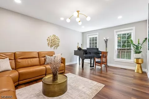 Living - 12 Clearwater Dr, Wayne, NJ 07470 photo 2 of 2