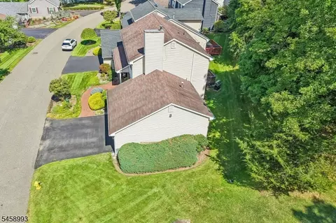 View/Area - 12 Clearwater Dr, Wayne, NJ 07470 photo 2 of 7
