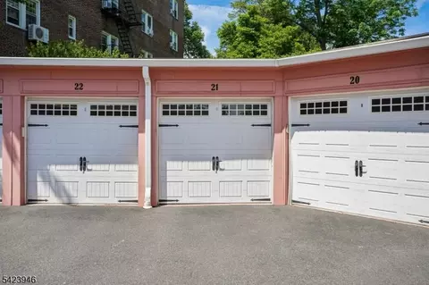 Exterior - 133 Summit Ave #39, Summit, NJ 07901 photo 1 of 2