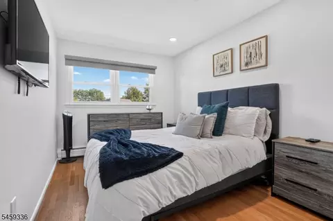 Bedroom - 22 Woodside Rd, Springfield, NJ 07081 photo 4 of 6