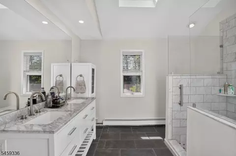 Bath - 22 Woodside Rd, Springfield, NJ 07081 photo 1 of 3