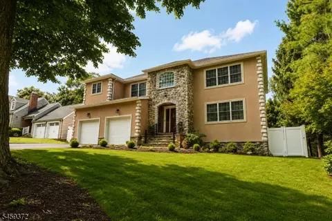 19 Westover Rd, Verona, NJ 07044