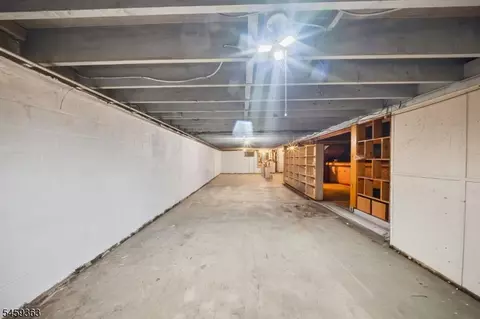 Entry Way - 5 Lydecker Pl, Middlesex, NJ 08846 photo 1 of 1