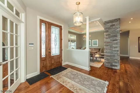 Entry Way - 7 Dehart Ct, Wayne, NJ 07470 photo 1 of 4