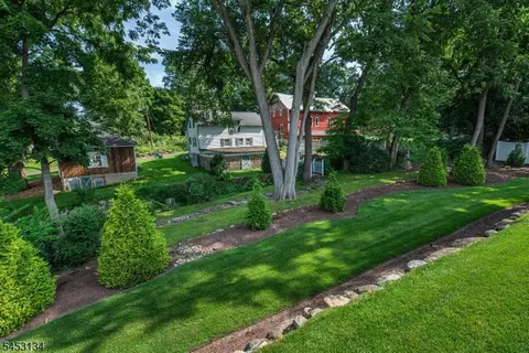 Exterior - 7 Dehart Ct, Wayne, NJ 07470 photo 6 of 8
