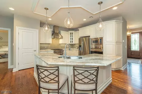 Kitchen - 7 Dehart Ct, Wayne, NJ 07470 photo 4 of 5