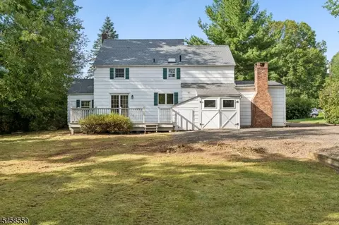 Exterior - 20 Pine St, Basking Ridge, NJ 07920 photo 10 of 11