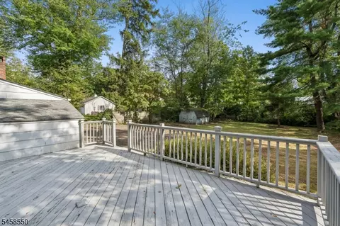 Exterior - 20 Pine St, Basking Ridge, NJ 07920 photo 7 of 11