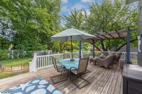 Exterior - 389 Meisel Ave, Springfield, NJ 07081 photo 8 of 16