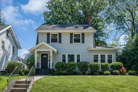 25 Laurel Ave, East Orange, NJ 07017