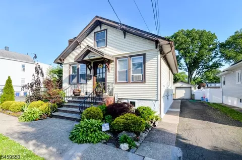 18 Parker Ave, Hawthorne, NJ 07506