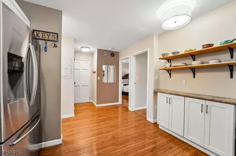 Entry Way - 300 Park St #1F, Hackensack, NJ 07601 photo 5 of 5