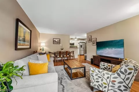 Living - 300 Park St #1F, Hackensack, NJ 07601 photo 5 of 5